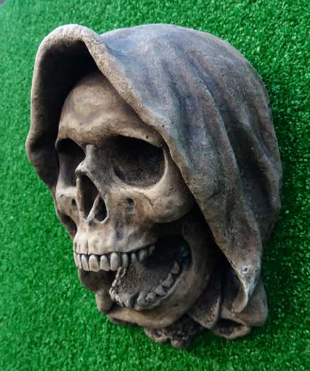 "Ringwraith" Hooded Skull Gargoyle